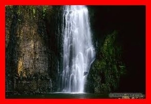 Le tour de l'île de Tahiti de Papeete au Marae de Arahurahu côte ouest Le tour de l'île de Tahiti de Papeete au Marae de Arahurahu côte ouest