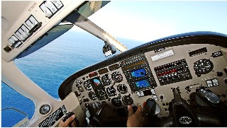 L'école de pilotage de Tahiti (C3P) L'école de pilotage de Tahiti (C3P)